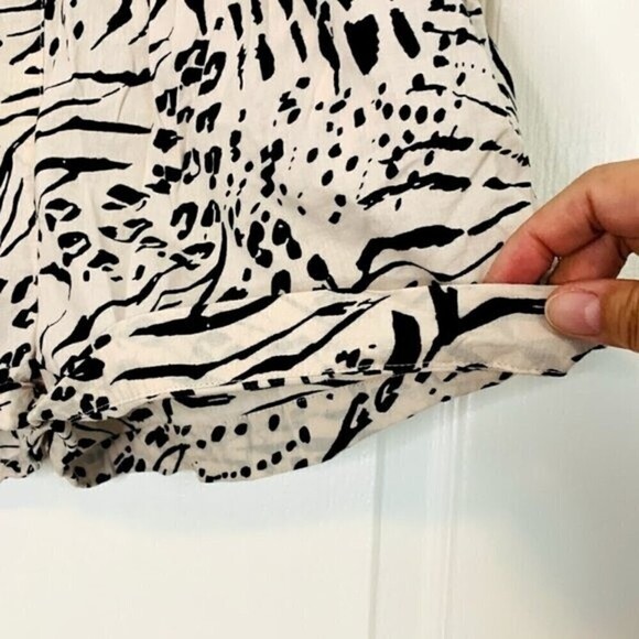 H&M Animal Print Pleated Cotton Cuff Pocket Elastic Waist Lightweight Shorts - Picture 10 of 16